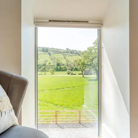 1 Bed In Row Oc-c43317